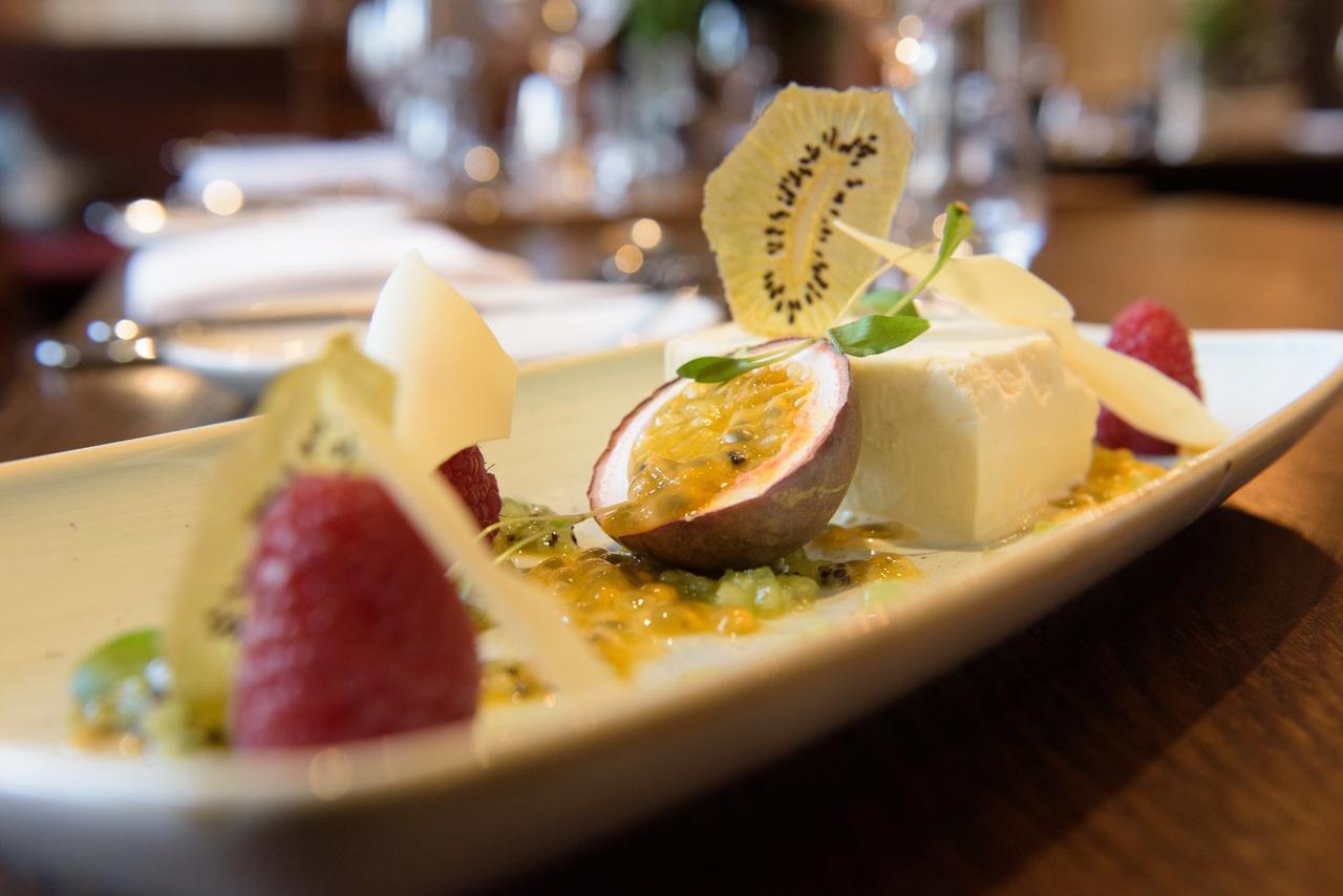 Devonshire Arms Inn Cracoe Eksteriør billede