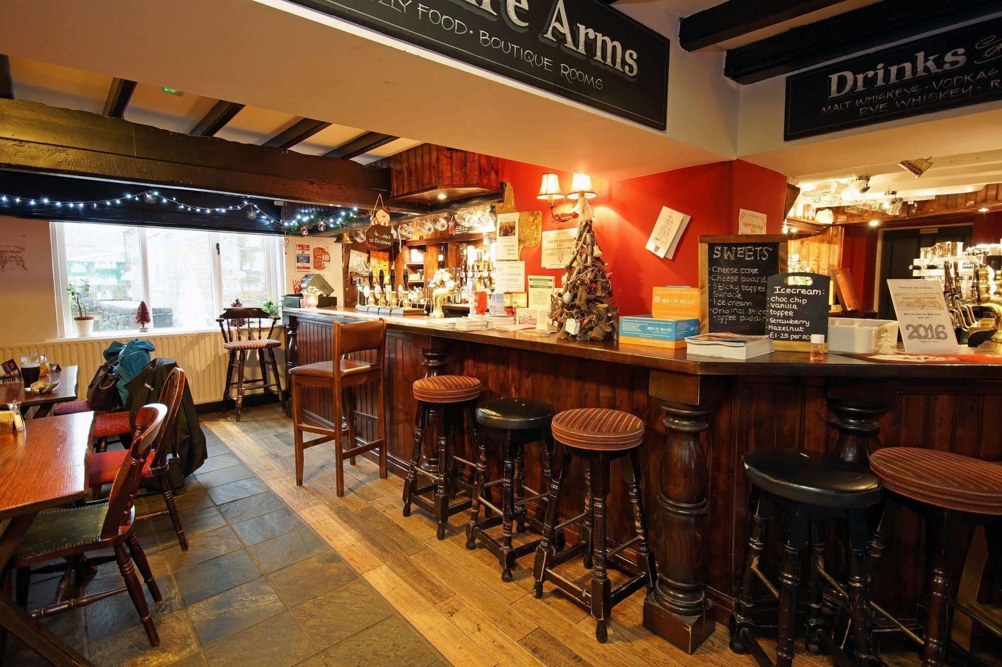 Devonshire Arms Inn Cracoe Eksteriør billede
