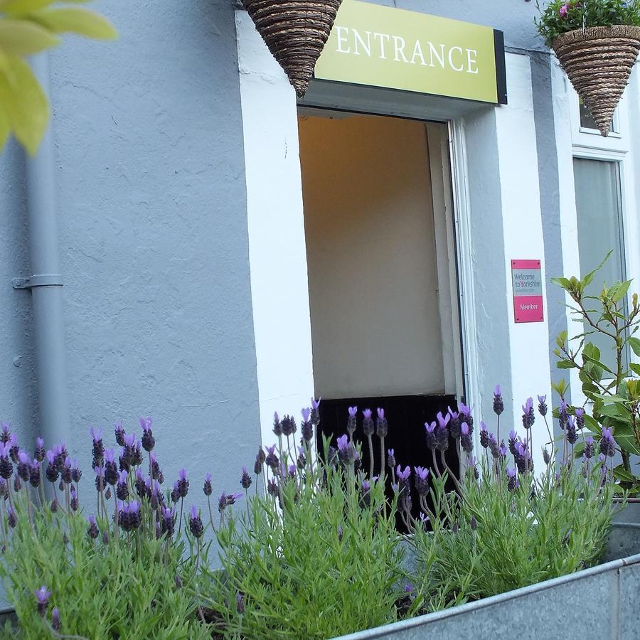 Devonshire Arms Inn Cracoe Eksteriør billede